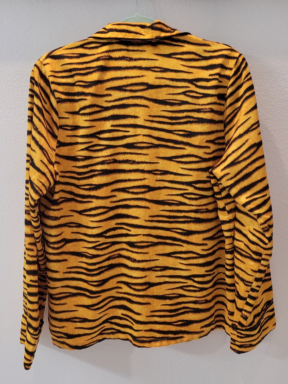Savage X Fenty Yellow and Black Tiger-Print Sleep Top Size L - Picture 6 of 11